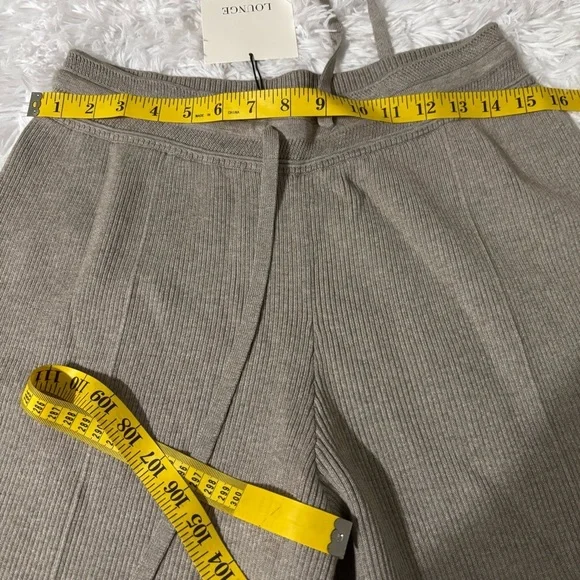 Chic Wide-Leg Gray Women's Pants - Picture 8 of 11